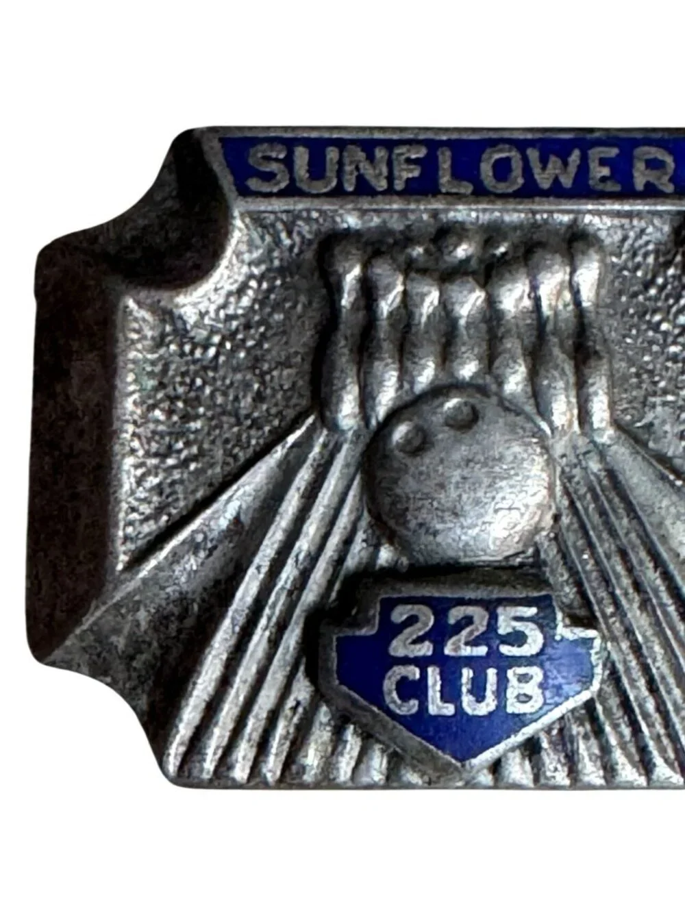 Vintage Texas Sunflower 225 Club Bowling Pin Lapel Pin